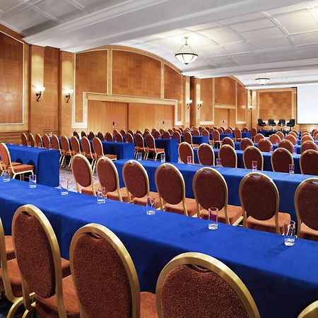 Sheraton Skyline Hotel London Heathrow Hillingdon Exteriör bild