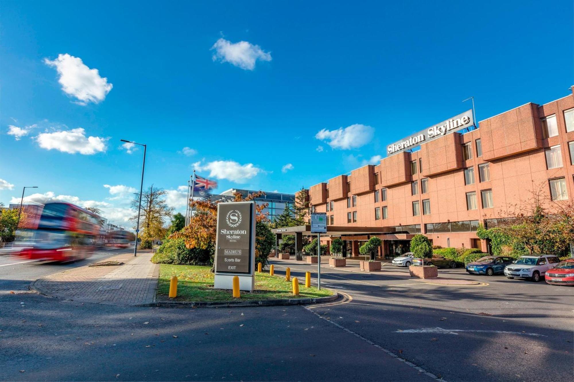 Sheraton Skyline Hotel London Heathrow Hillingdon Exteriör bild