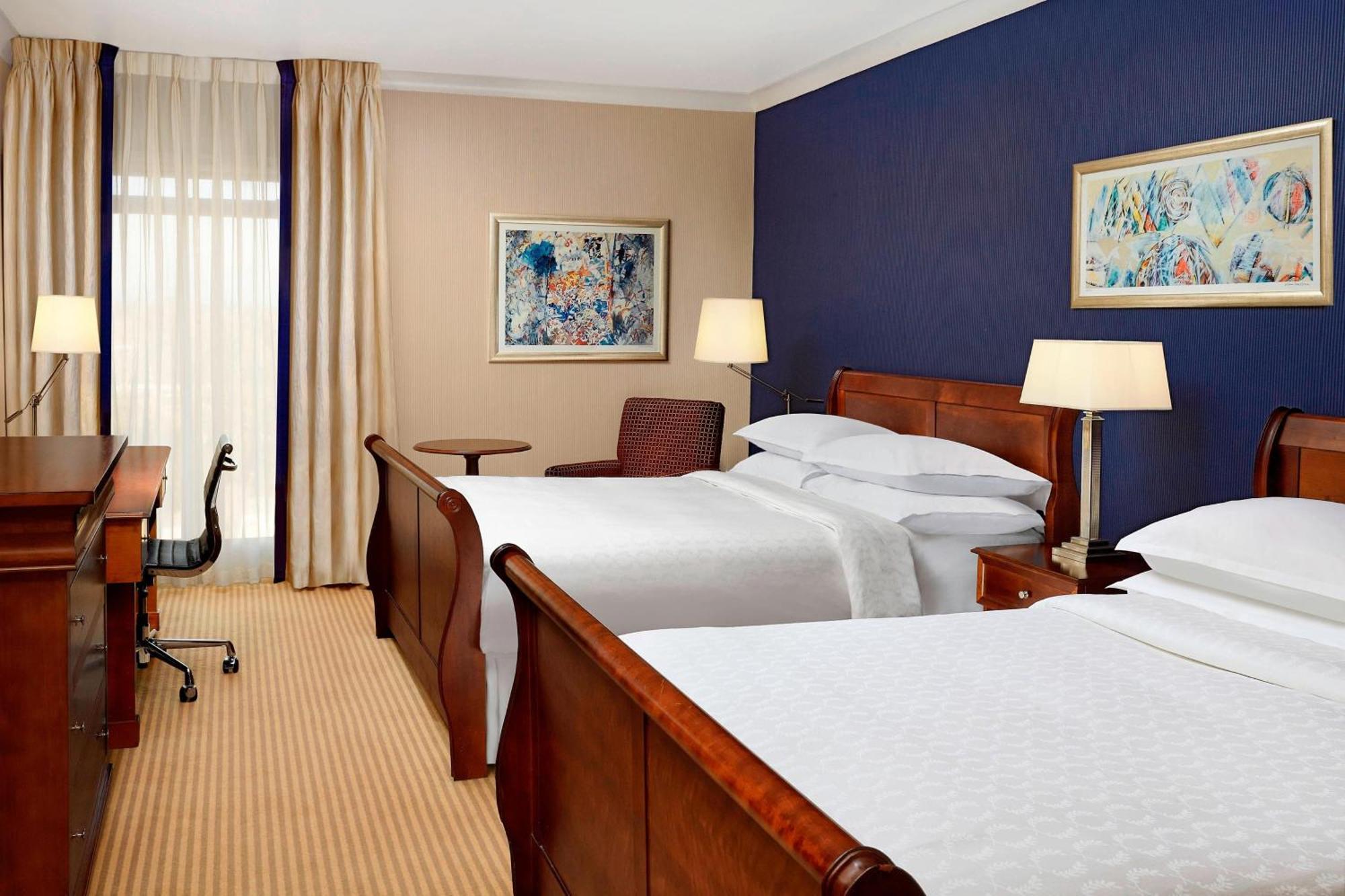 Sheraton Skyline Hotel London Heathrow Hillingdon Exteriör bild