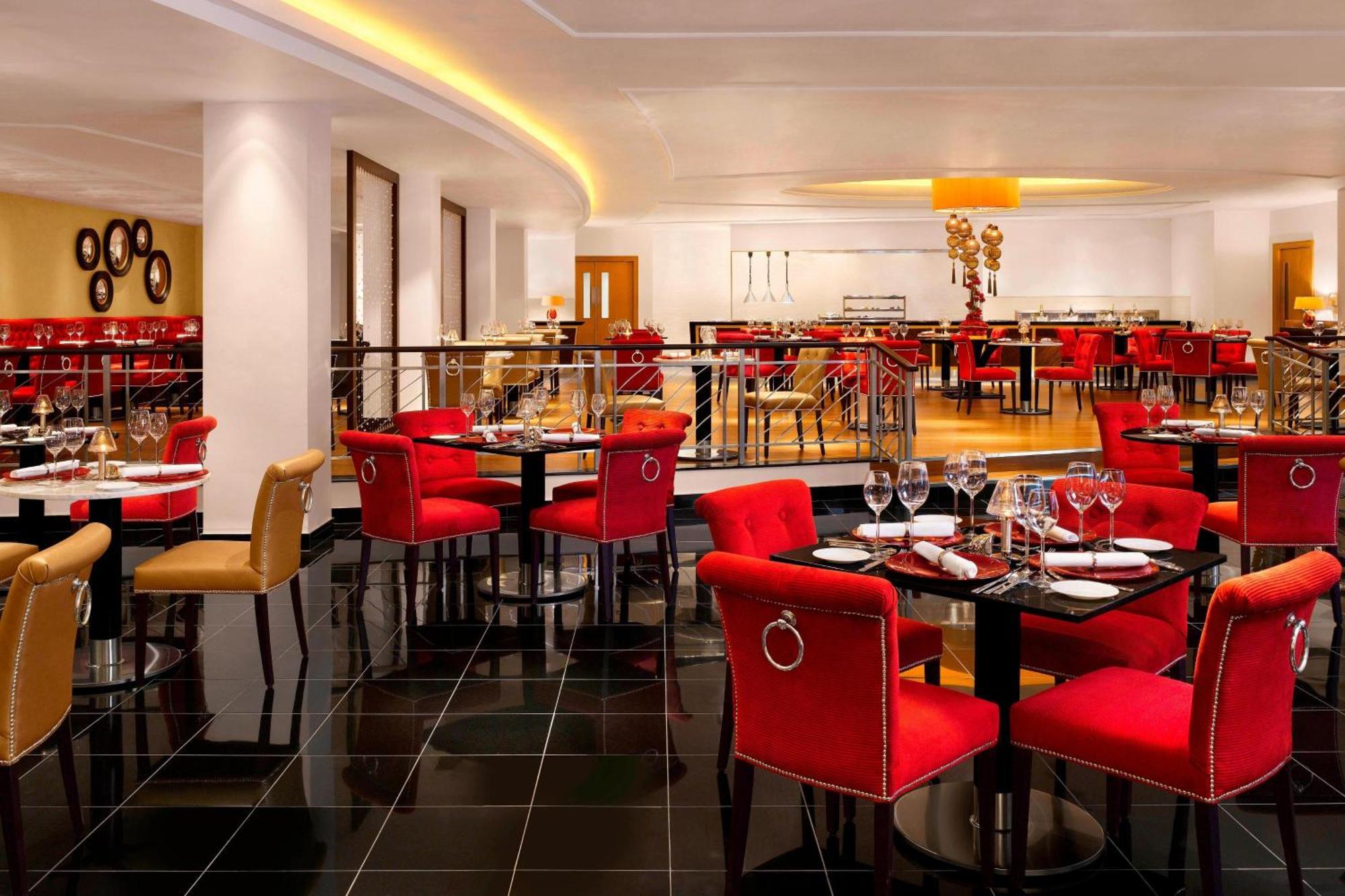 Sheraton Skyline Hotel London Heathrow Hillingdon Exteriör bild